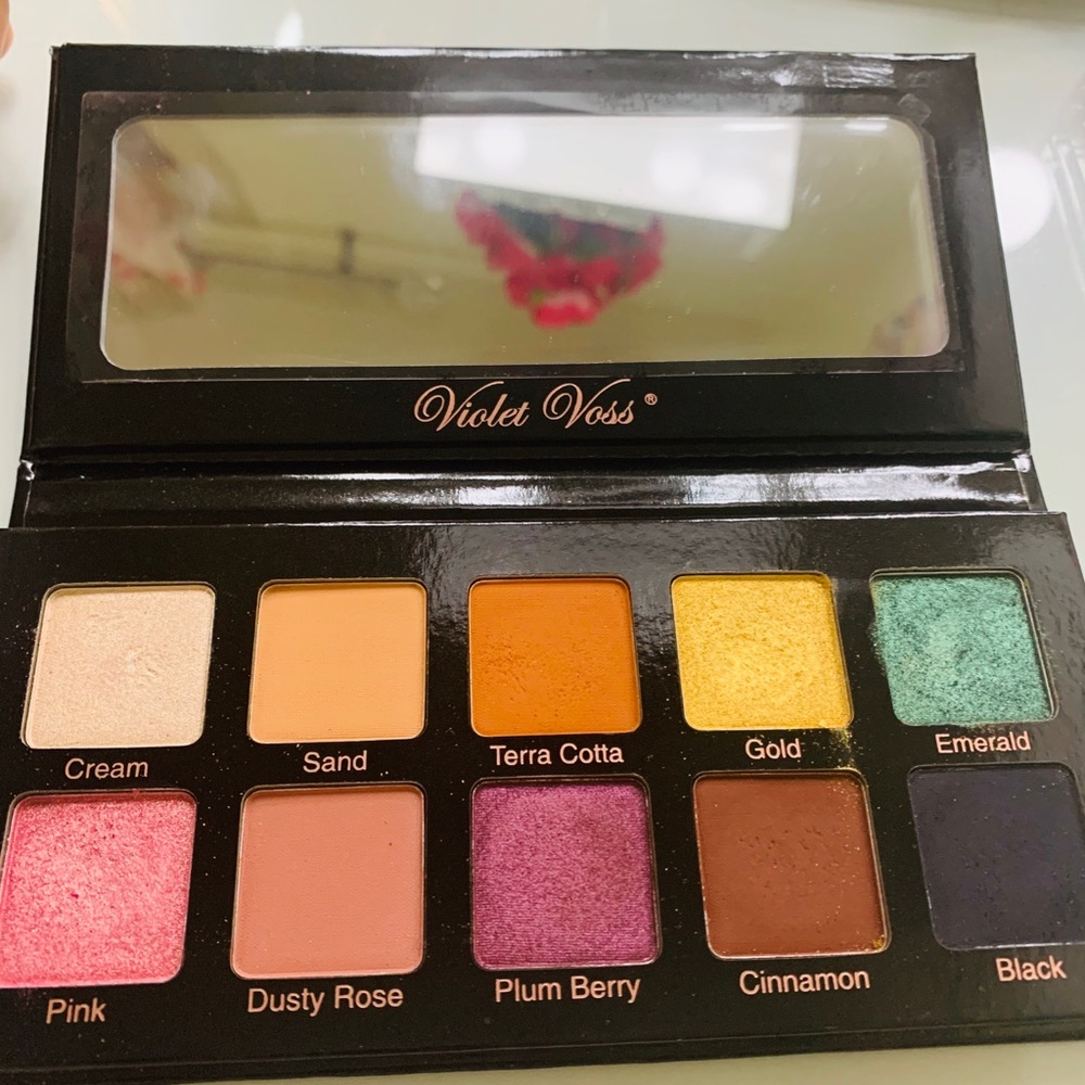 💙💙💙EYESHADOW PALETTE 💕